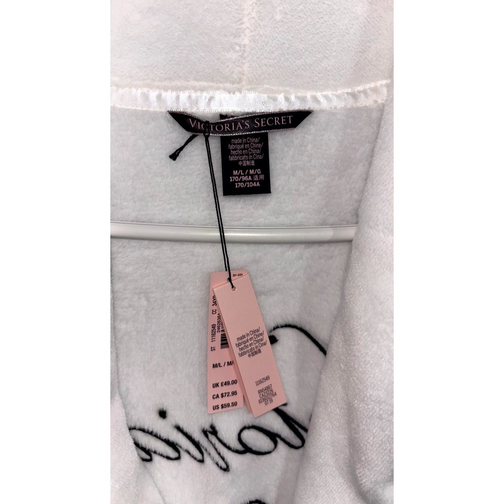 Victoria's Secret Short Cozy Plush Robe Women M/L White Shawl Collar Embroidered - Picture 3 of 7